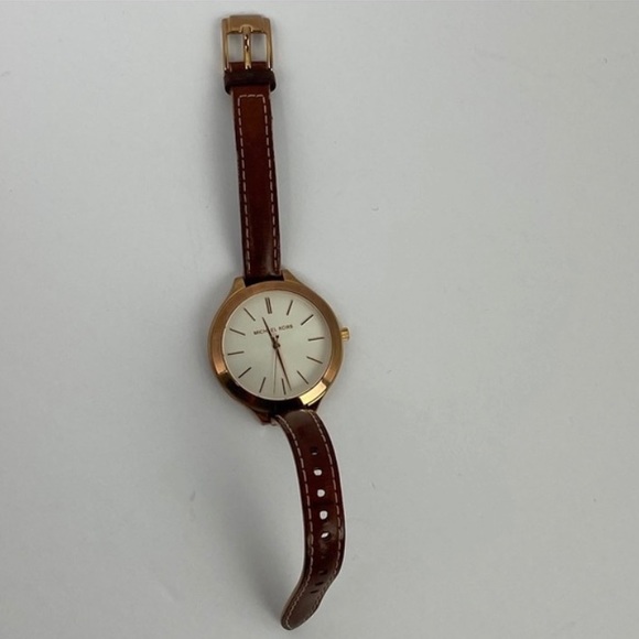 Michael Kors Slim Runway Watch Rose Gold Leather - Picture 3 of 8